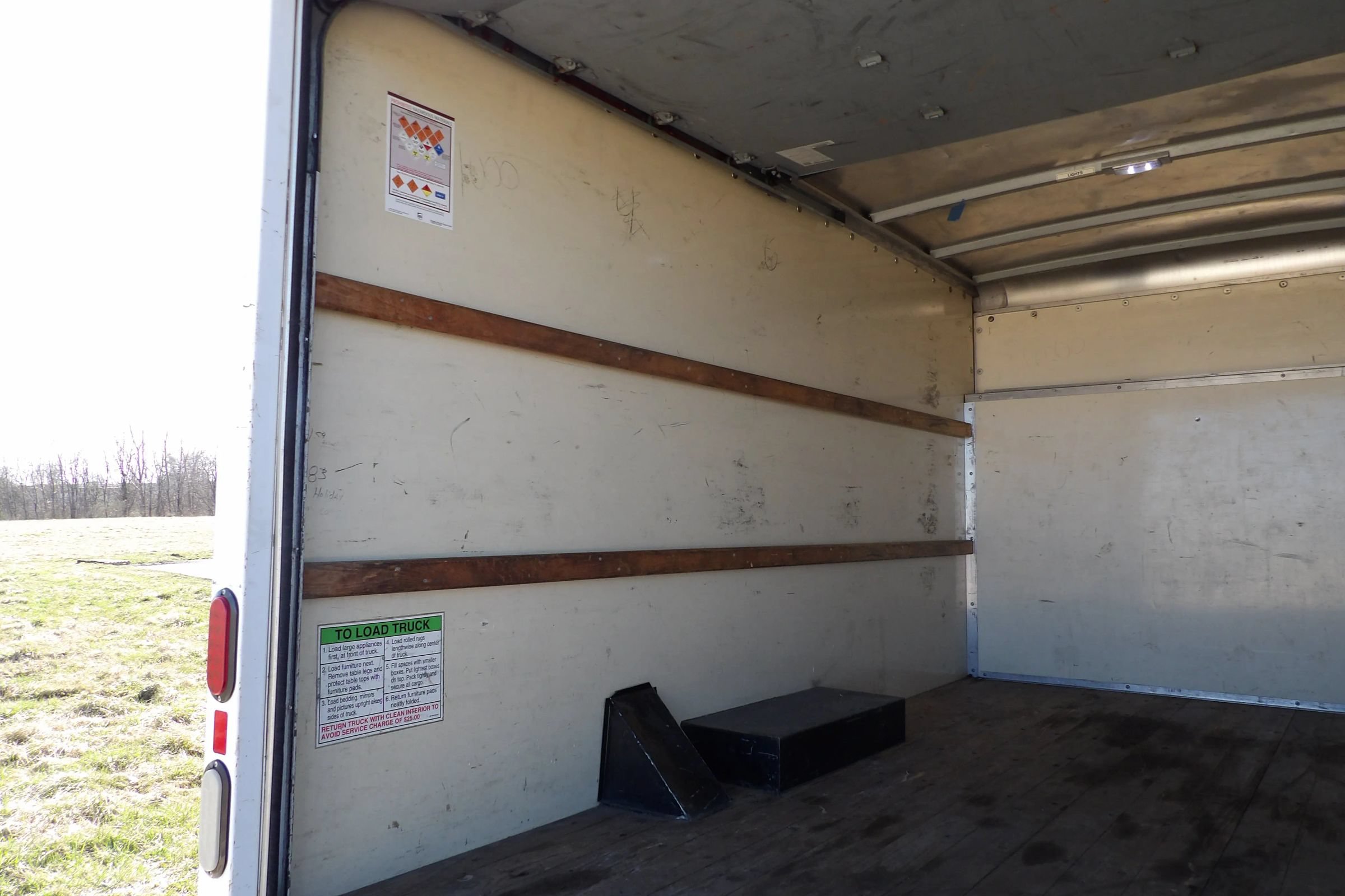 Used 2014 Ford E-350 and Econoline 350 Super Duty RWD image 8