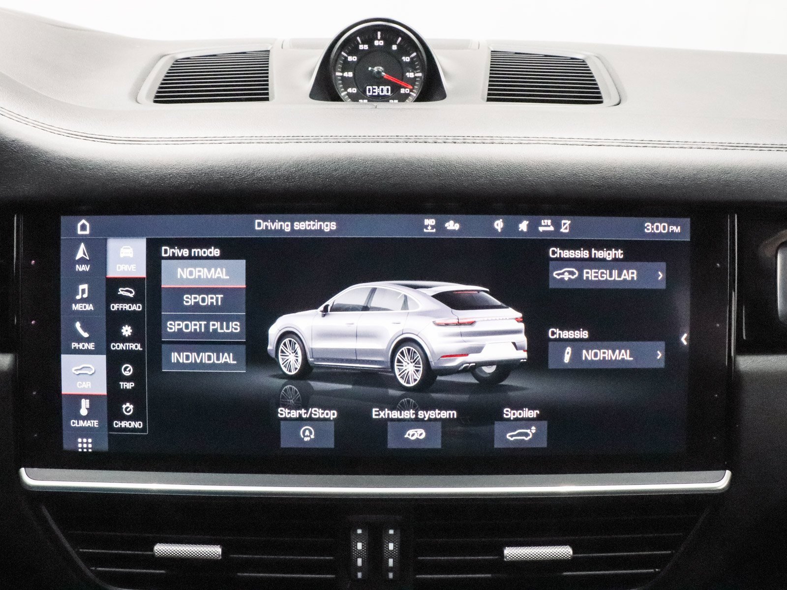 Used 2020 Porsche Cayenne Turbo image 35