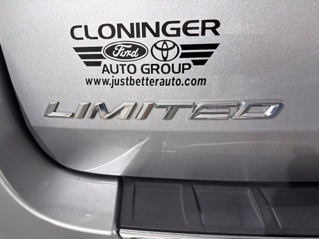 Used 2023 Ford Explorer Limited w/ Limited Technology Package RWD image 8