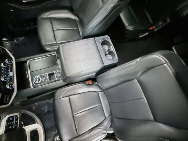 Used 2024 Ford Expedition XLT RWD image 22