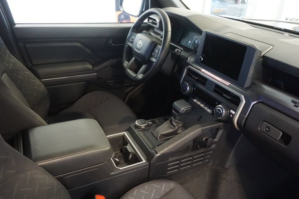 New 2026 Toyota Tacoma SR5 AWD/4WD image 25