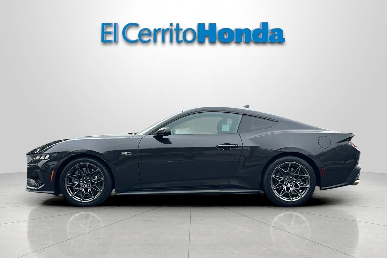 Used 2024 Ford Mustang GT w/ GT Performance Package RWD image 6