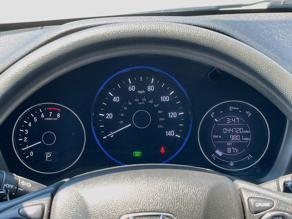 Used 2018 Honda HR-V EX image 12