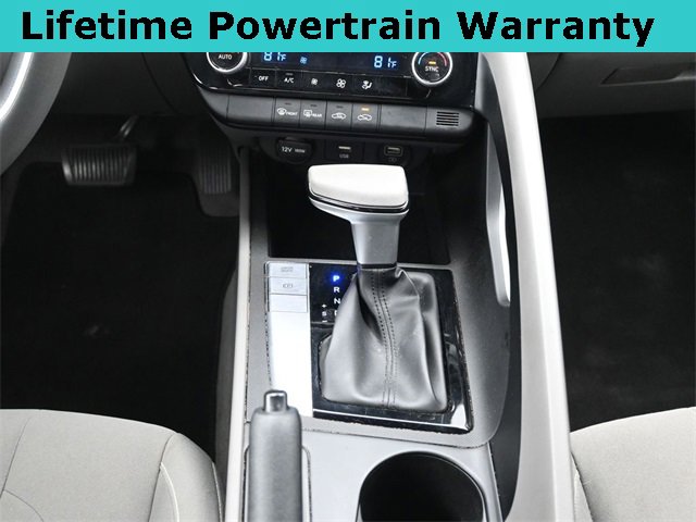 Used 2022 Hyundai Elantra SEL image 23