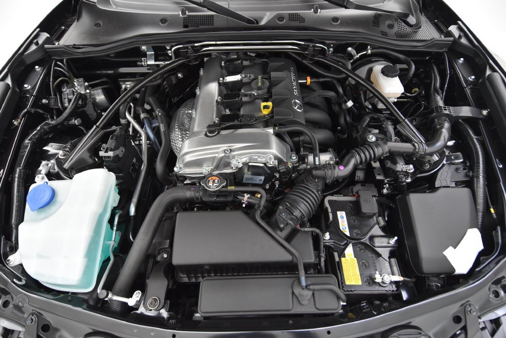 New 2026 MAZDA MX-5 Miata Club w/ Weather Package RWD image 40