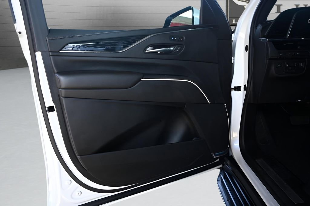 Used 2021 Cadillac Escalade Sport image 12