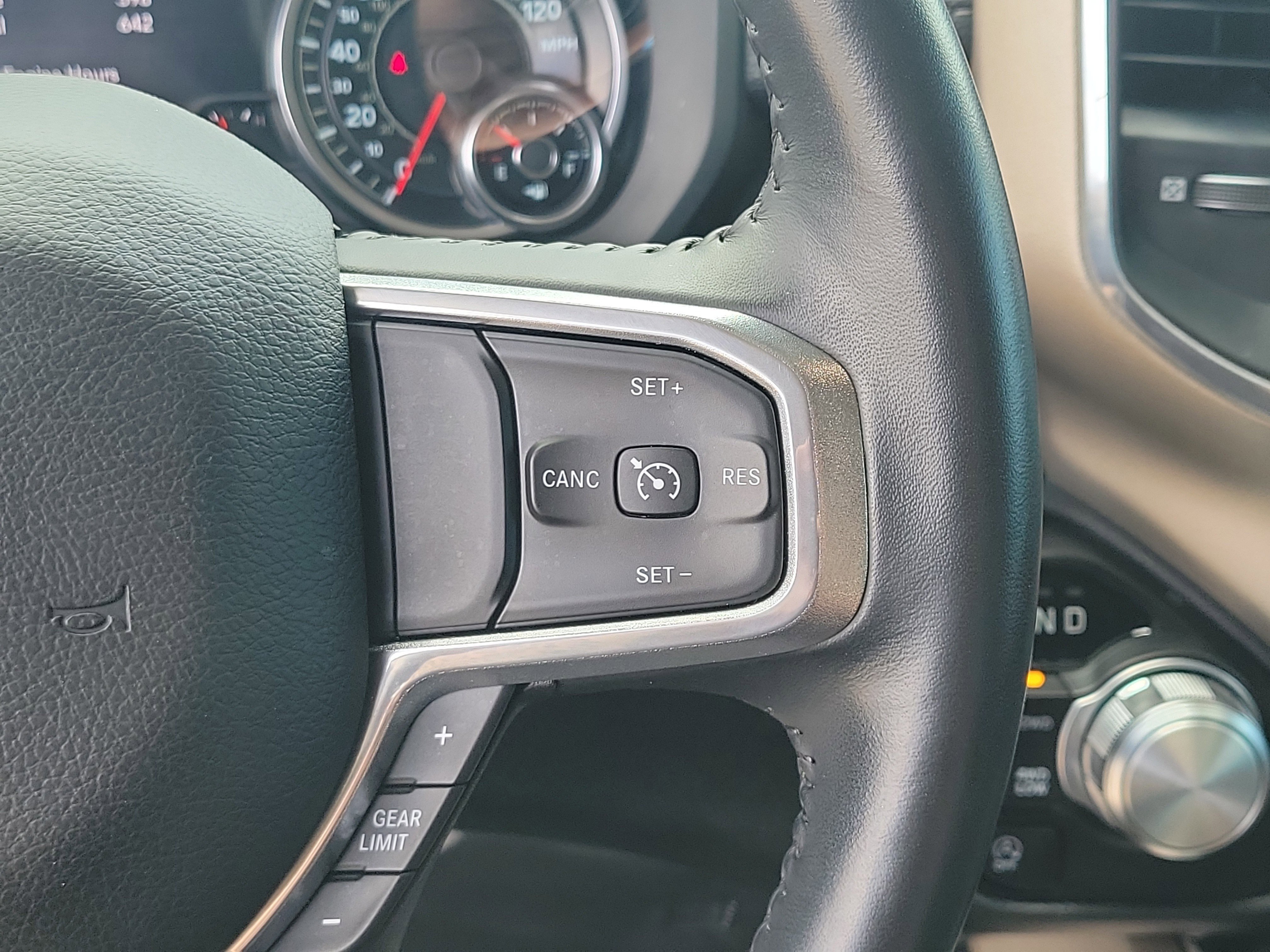 Used 2022 RAM 1500 Laramie image 24