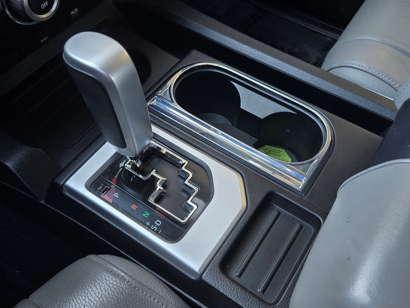 Certified 2019 Toyota Tundra Limited w/ Limited Premium Package image 20