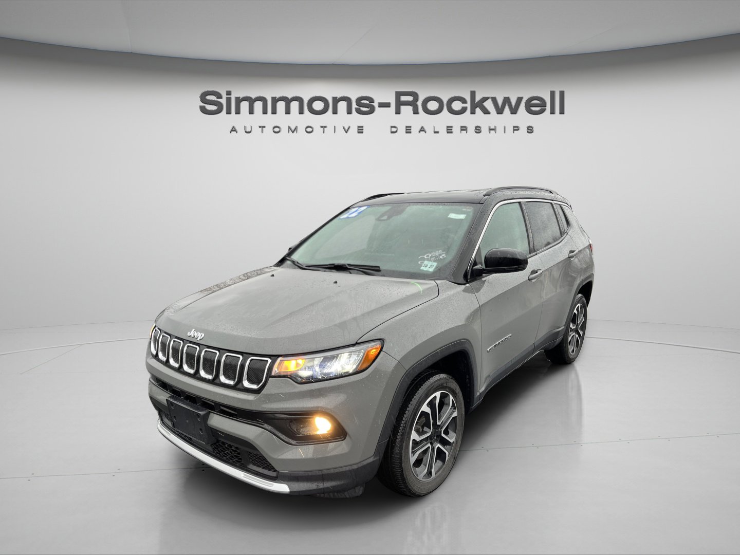 Used 2022 Jeep Compass Limited image 1