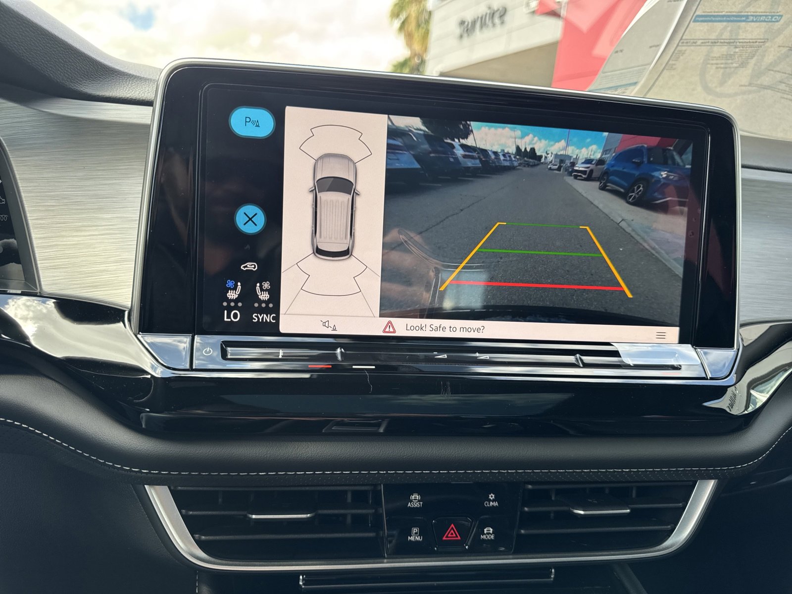 New 2026 Volkswagen Atlas Cross Sport SE image 26