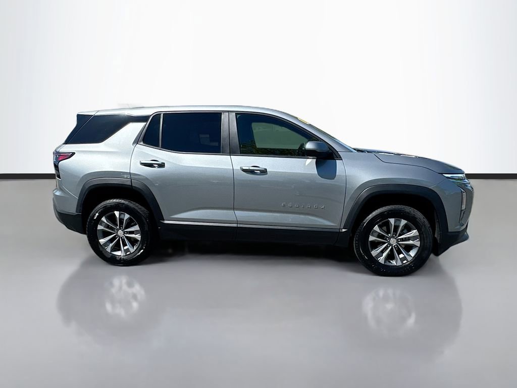 Used 2025 Chevrolet Equinox LT FWD image 9