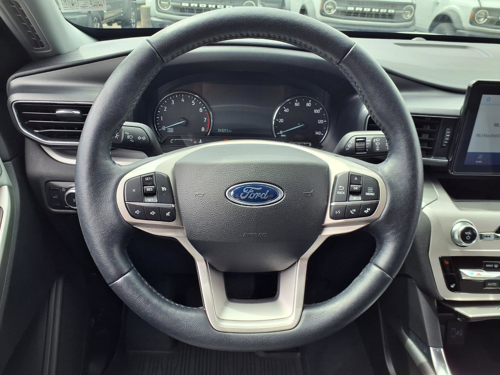 Used 2022 Ford Explorer XLT w/ Equipment Group 202A image 17