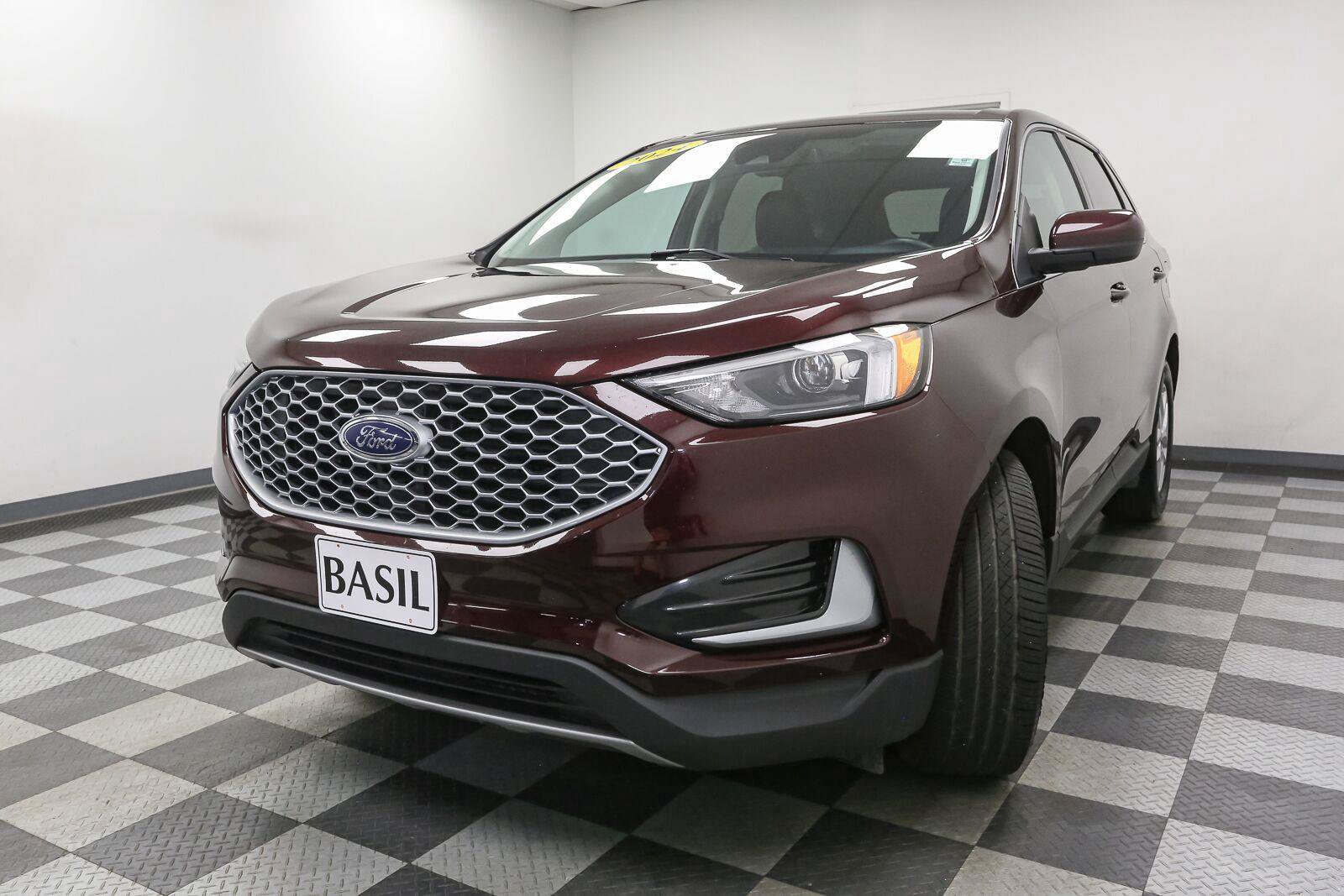 Used 2024 Ford Edge SEL AWD/4WD image 4