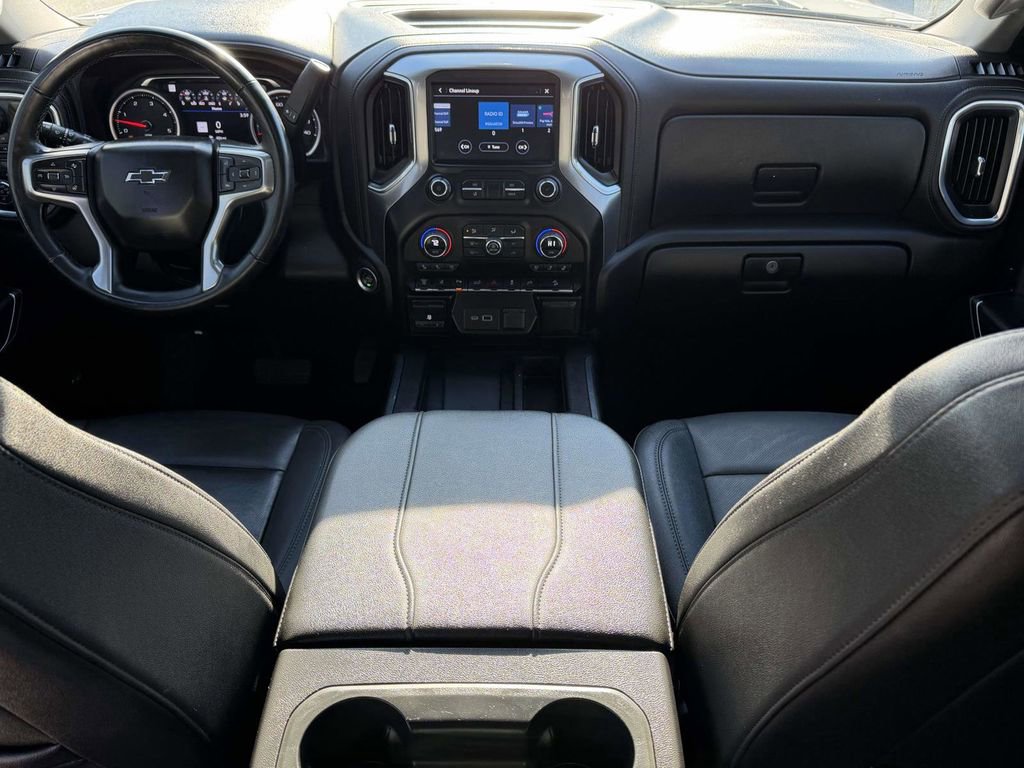 Used 2023 Chevrolet Silverado 2500 LTZ w/ LTZ Plus Package image 3