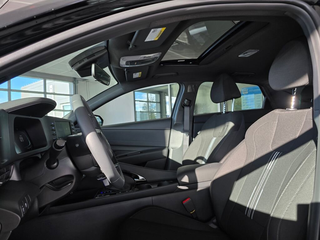 New 2026 Hyundai Elantra SEL Sport image 19