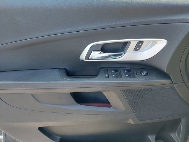 Used 2017 Chevrolet Equinox LT image 17