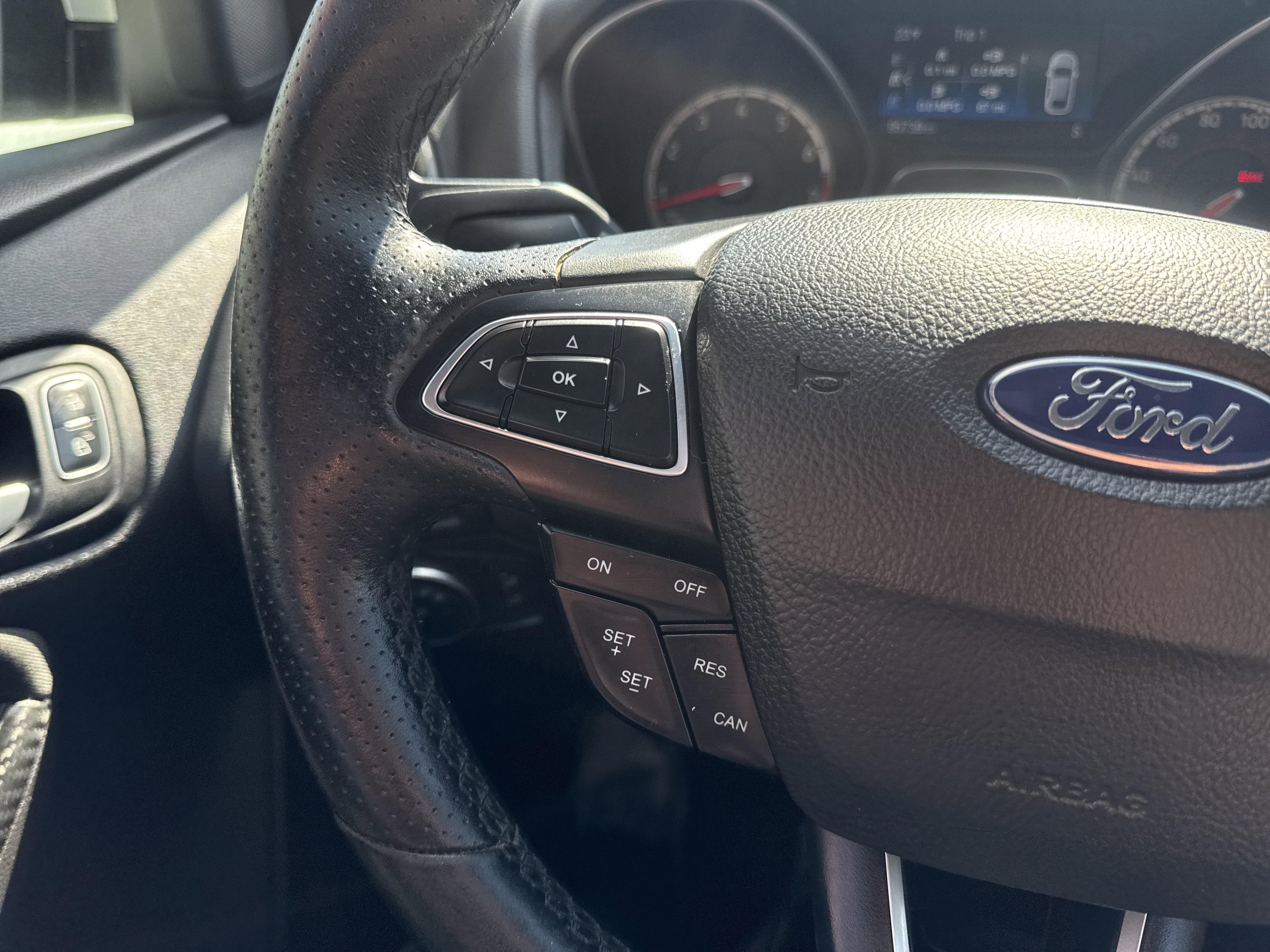 Used 2017 Ford Focus ST w/ Equipment Group 402A image 18