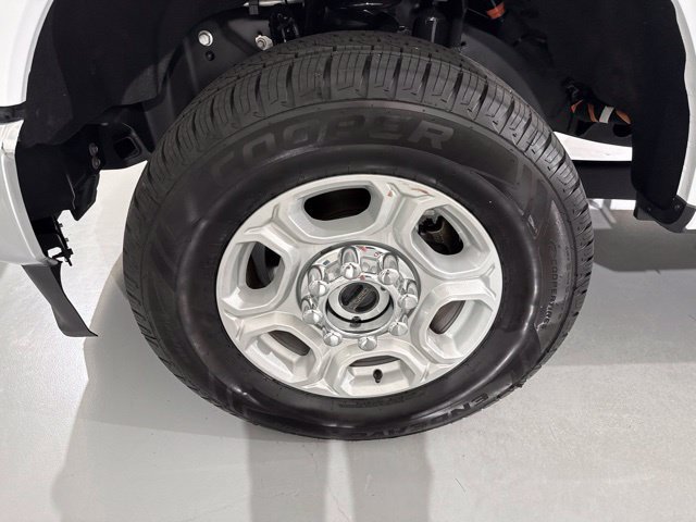 Used 2025 Ford F250 XLT AWD/4WD image 6