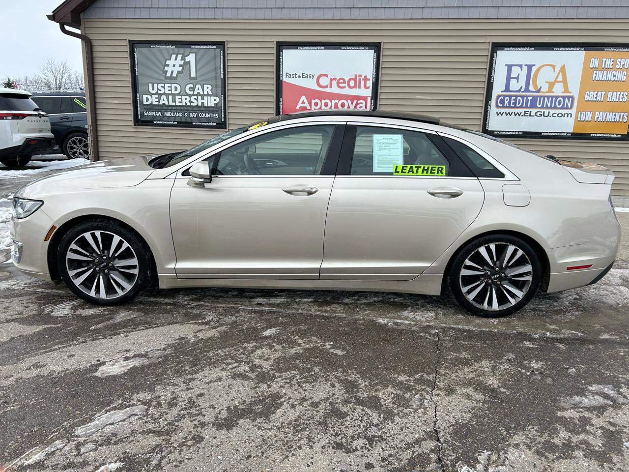 Used 2017 Lincoln MKZ Reserve w/ Climate Package image 8