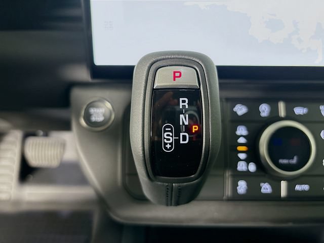 Used 2026 Land Rover Defender 110 S AWD/4WD image 18