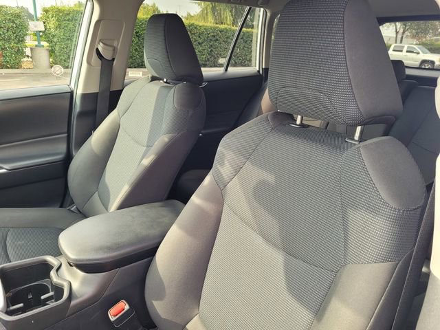 Used 2024 Toyota RAV4 LE image 11