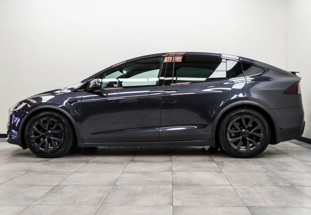 Used 2025 Tesla Model X AWD/4WD image 9