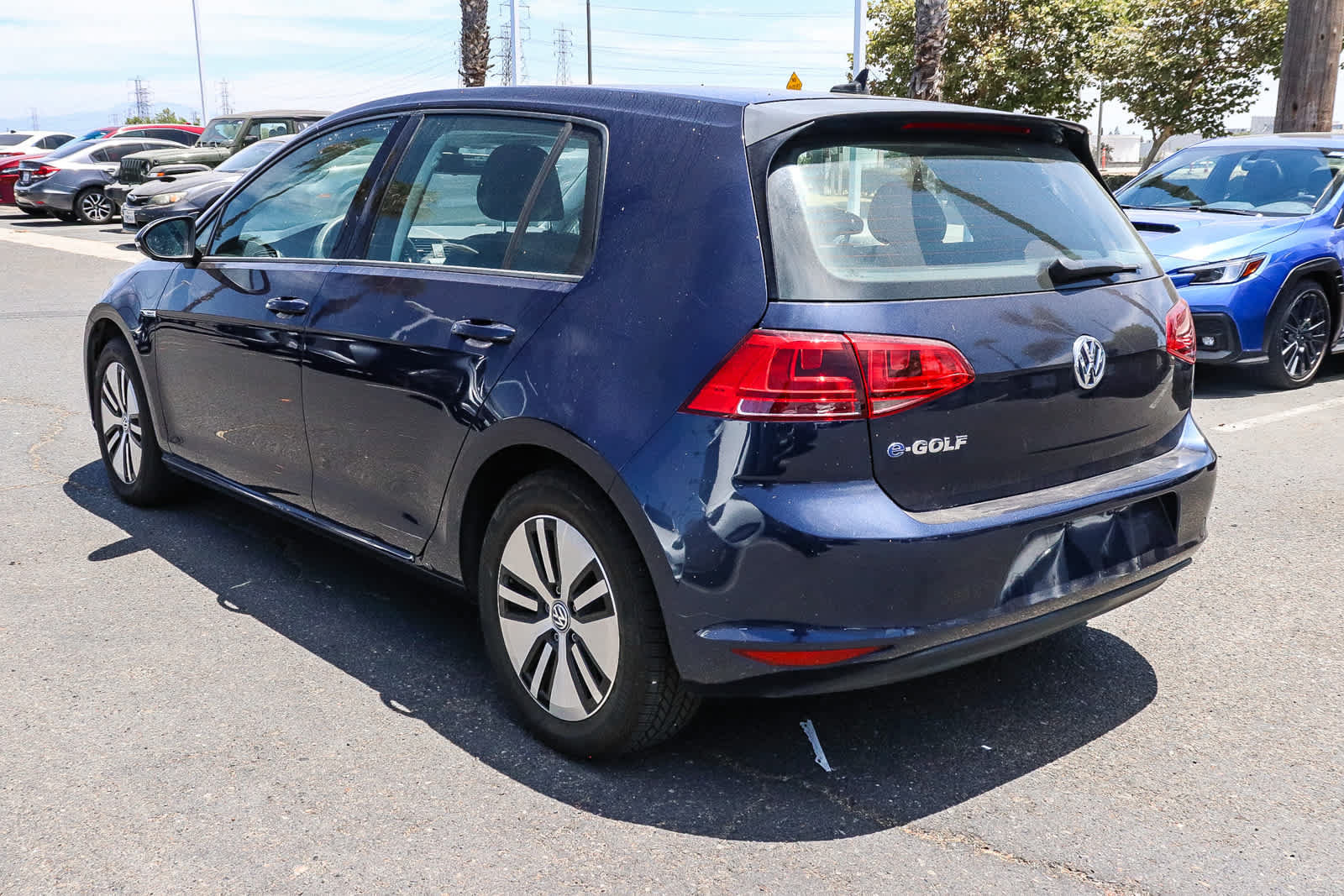 Used 2016 Volkswagen e-Golf SE FWD image 6