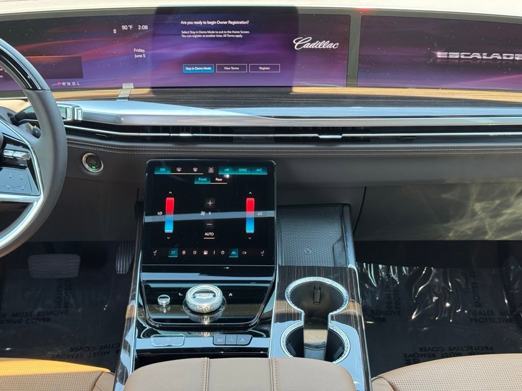 New 2026 Cadillac Escalade Luxury w/ Touring Package AWD/4WD image 31