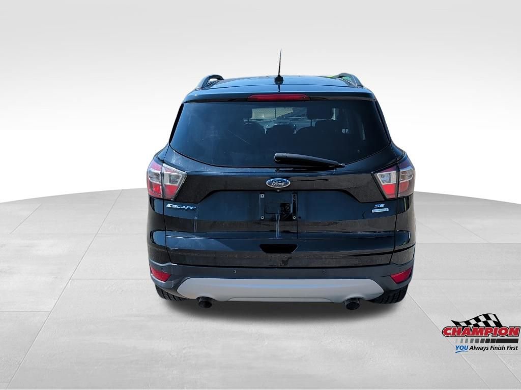 Used 2017 Ford Escape SE w/ Equipment Group 201A image 11
