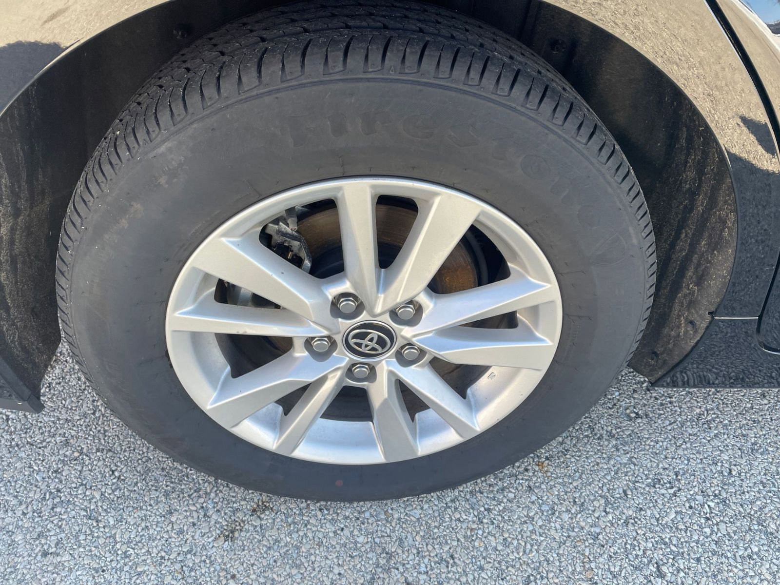 Used 2025 Toyota Camry LE image 30