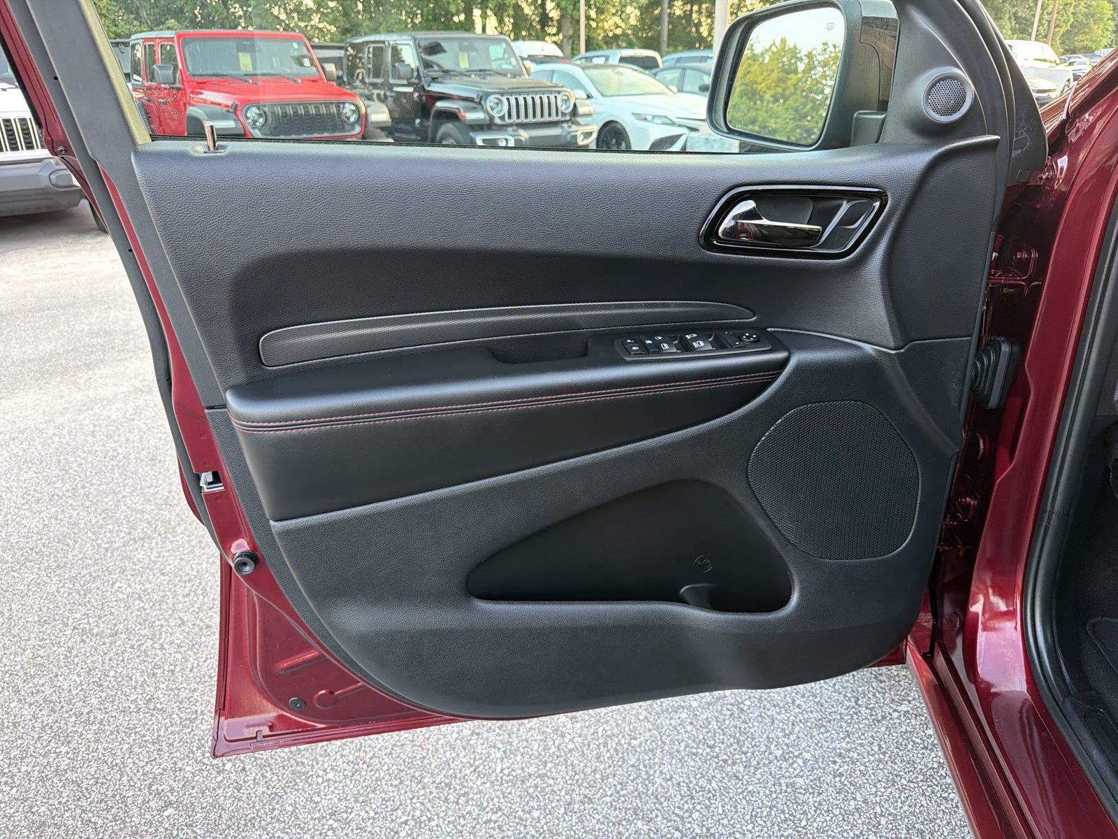 Used 2026 Dodge Durango GT RWD image 9