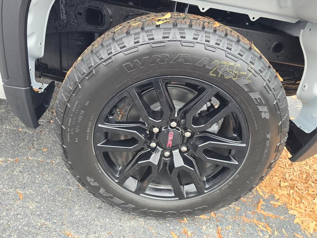 New 2026 GMC Sierra 1500 Pro w/ Graphite Edition image 7