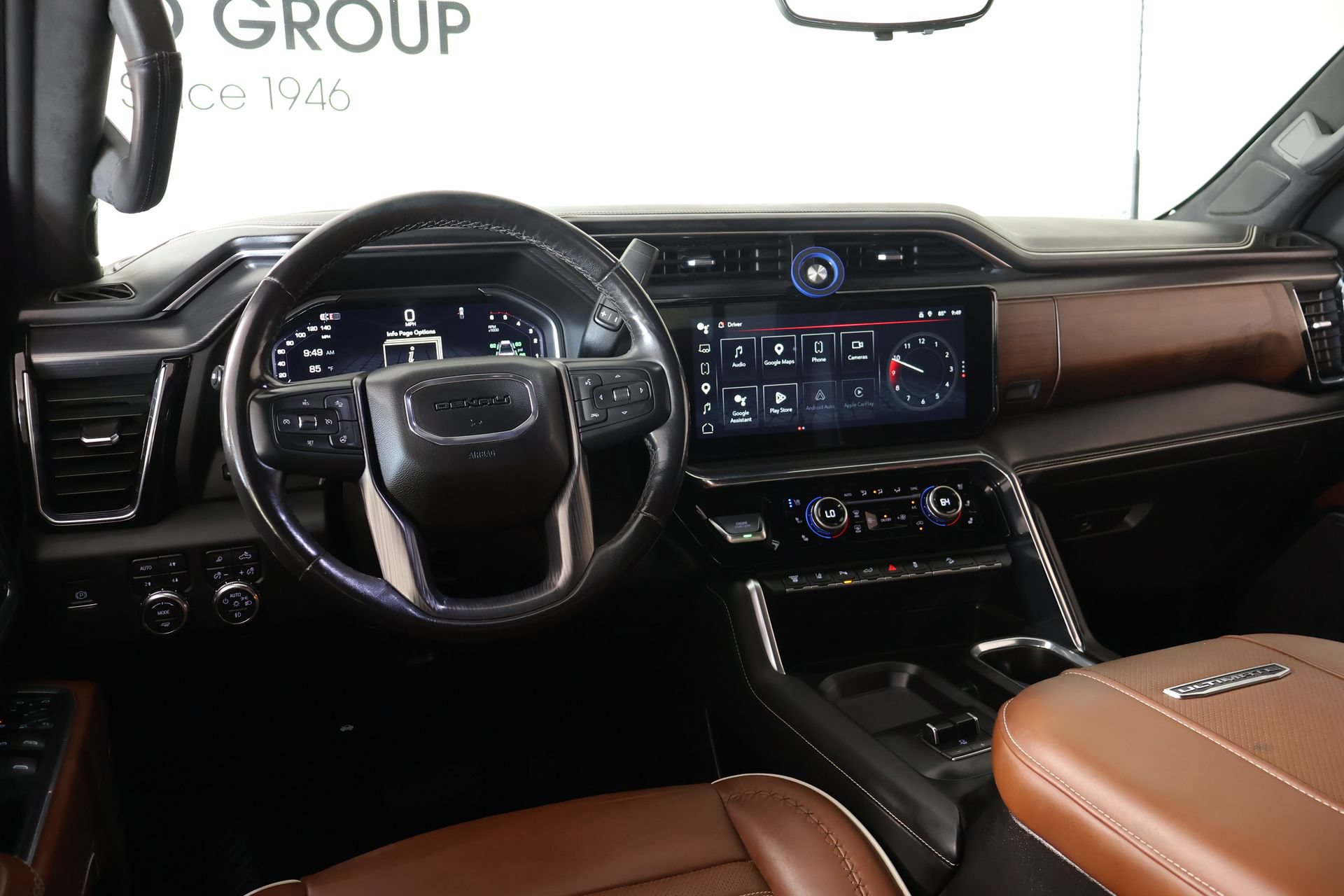 Used 2024 GMC Sierra 2500 Denali Ultimate AWD/4WD image 2