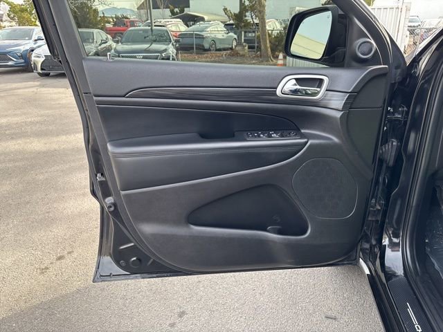 Used 2021 Jeep Grand Cherokee Laredo X image 10