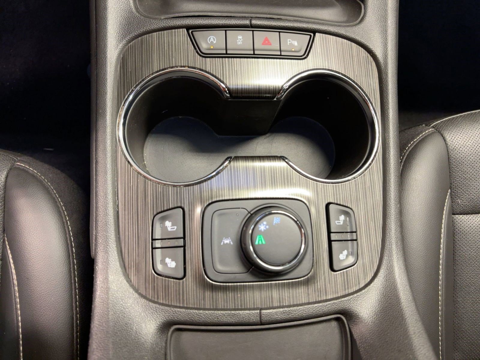 Used 2021 GMC Acadia SLT image 27