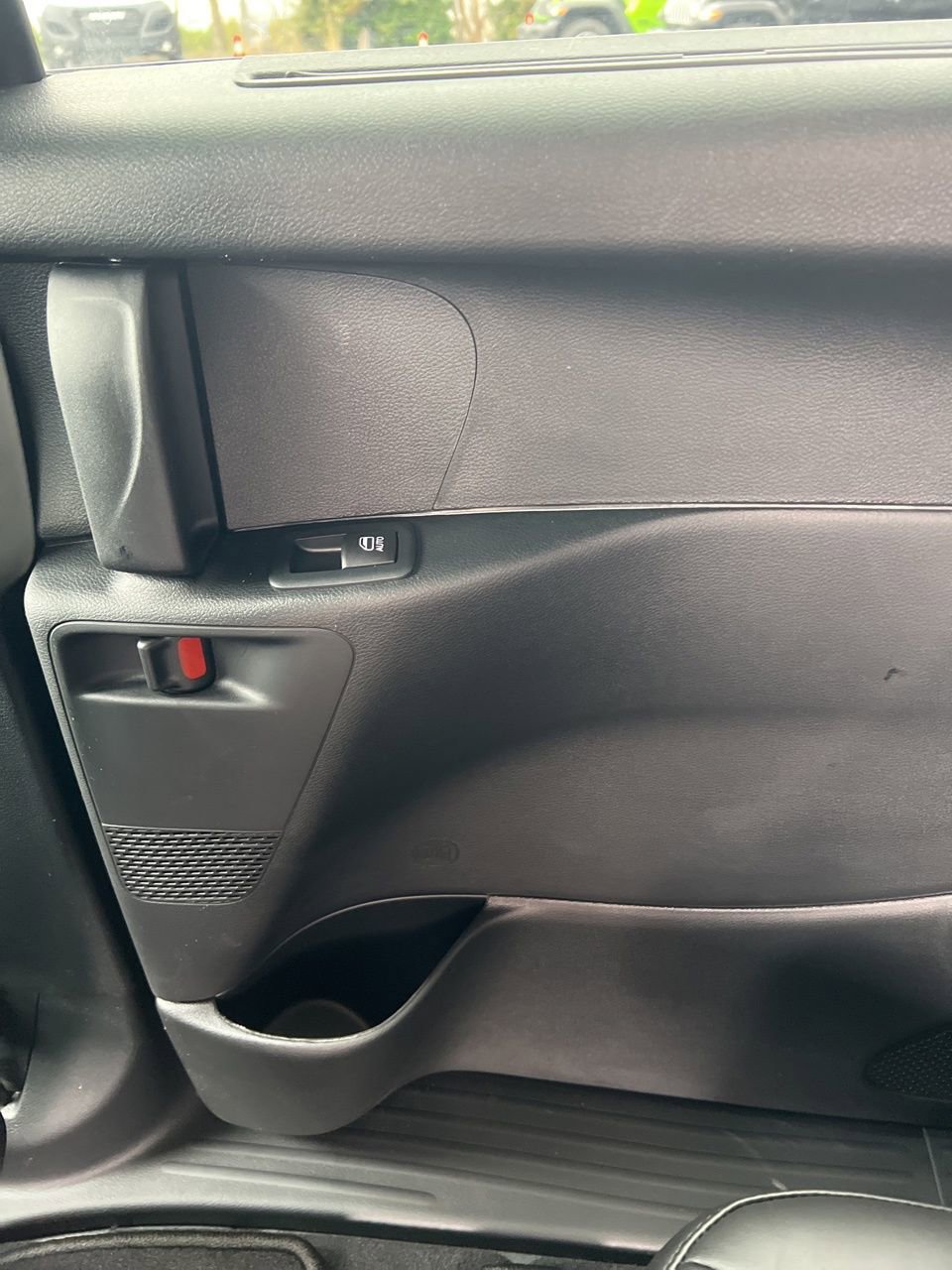 New 2026 Chrysler Pacifica Select w/ S Appearance Package image 11