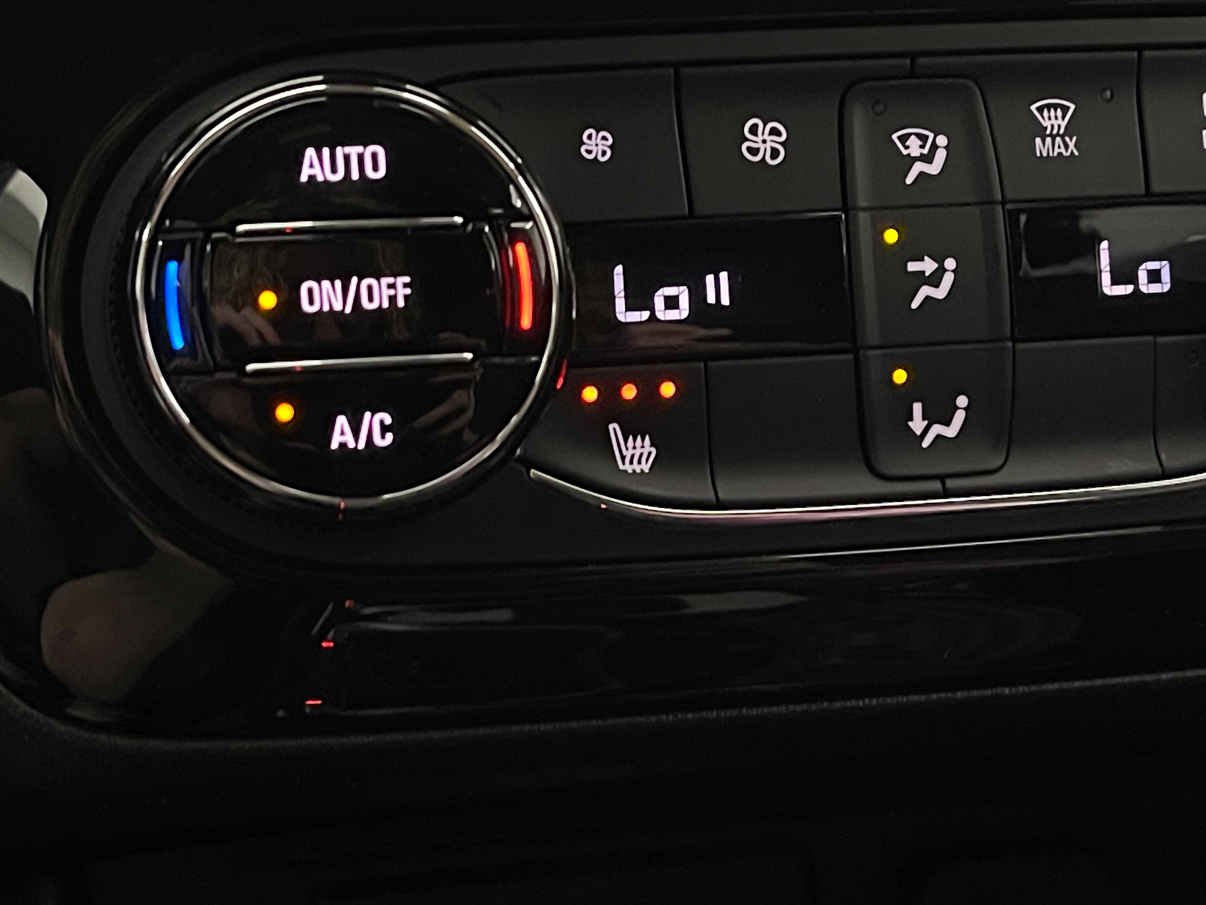 Used 2023 Buick Encore GX Select w/ Sport Touring Package FWD image 5