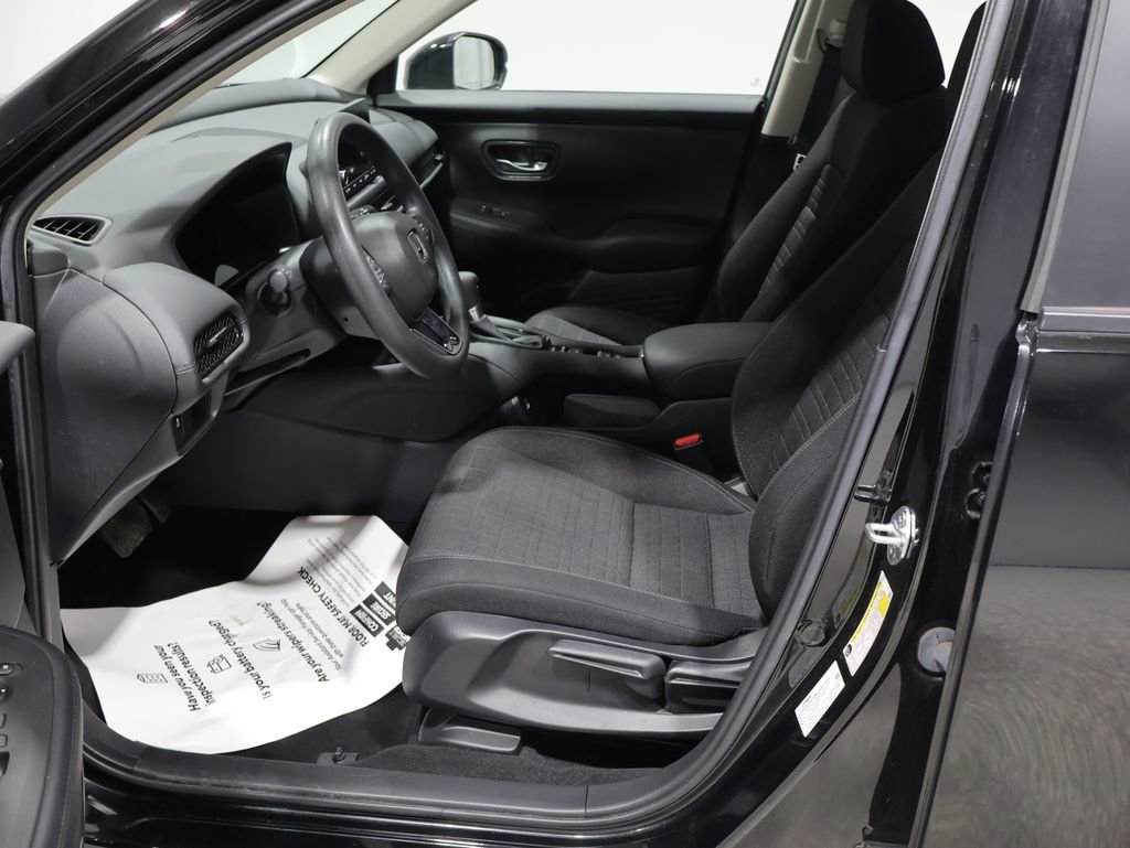 Used 2023 Honda HR-V LX image 10