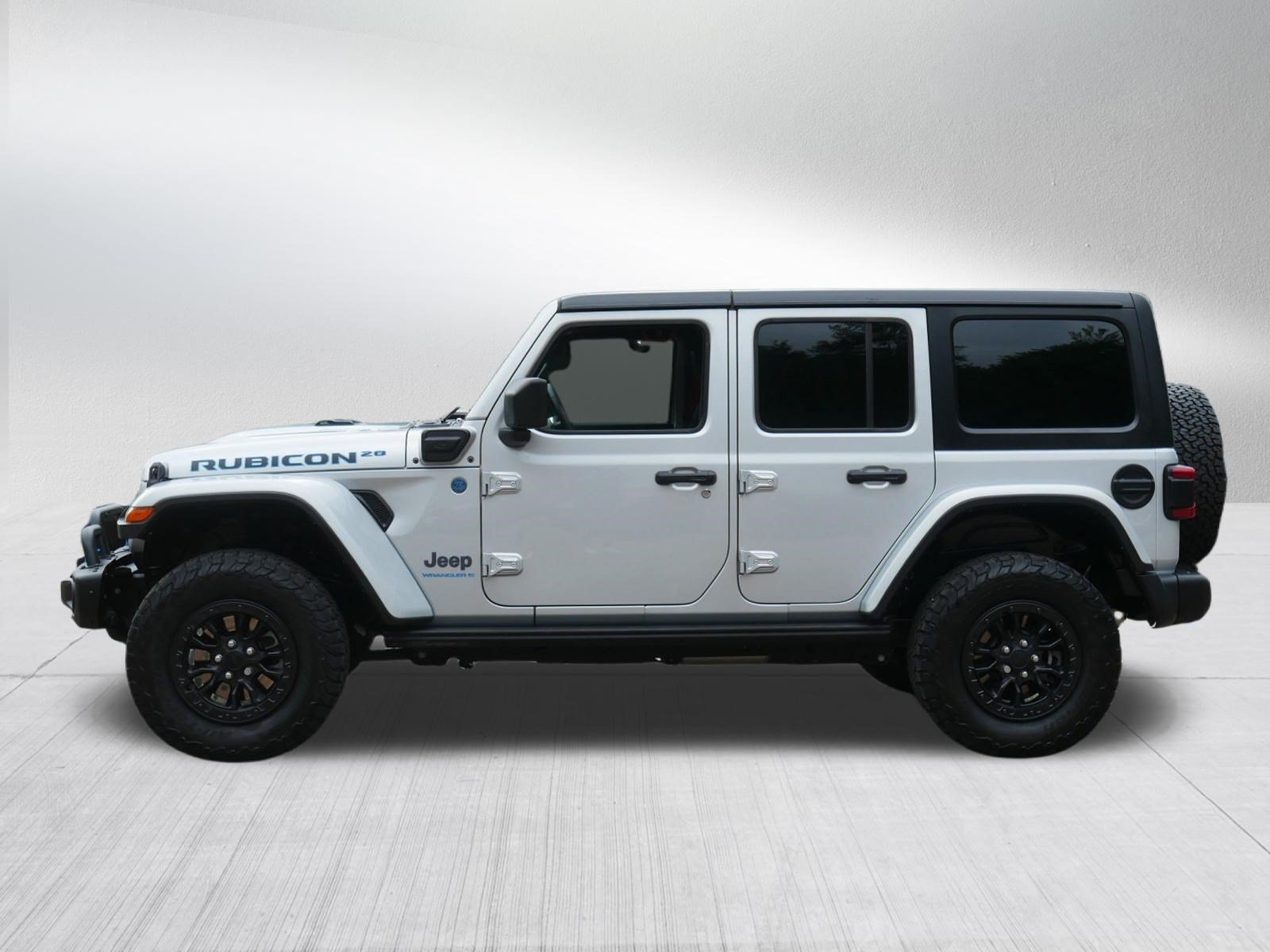 Used 2023 Jeep Wrangler Unlimited Rubicon 4xe AWD/4WD image 4