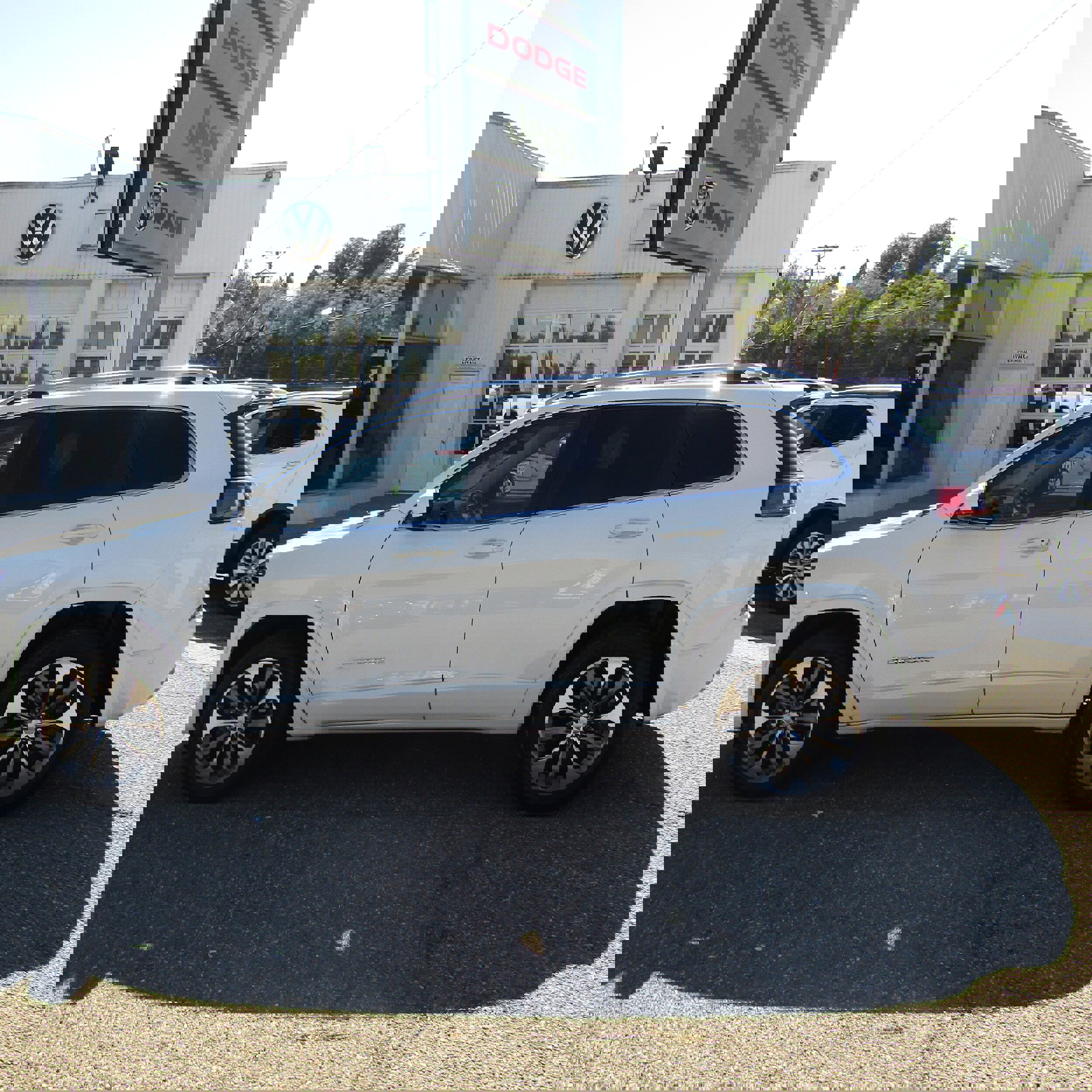 Used 2019 Jeep Cherokee Overland w/ Technology Group