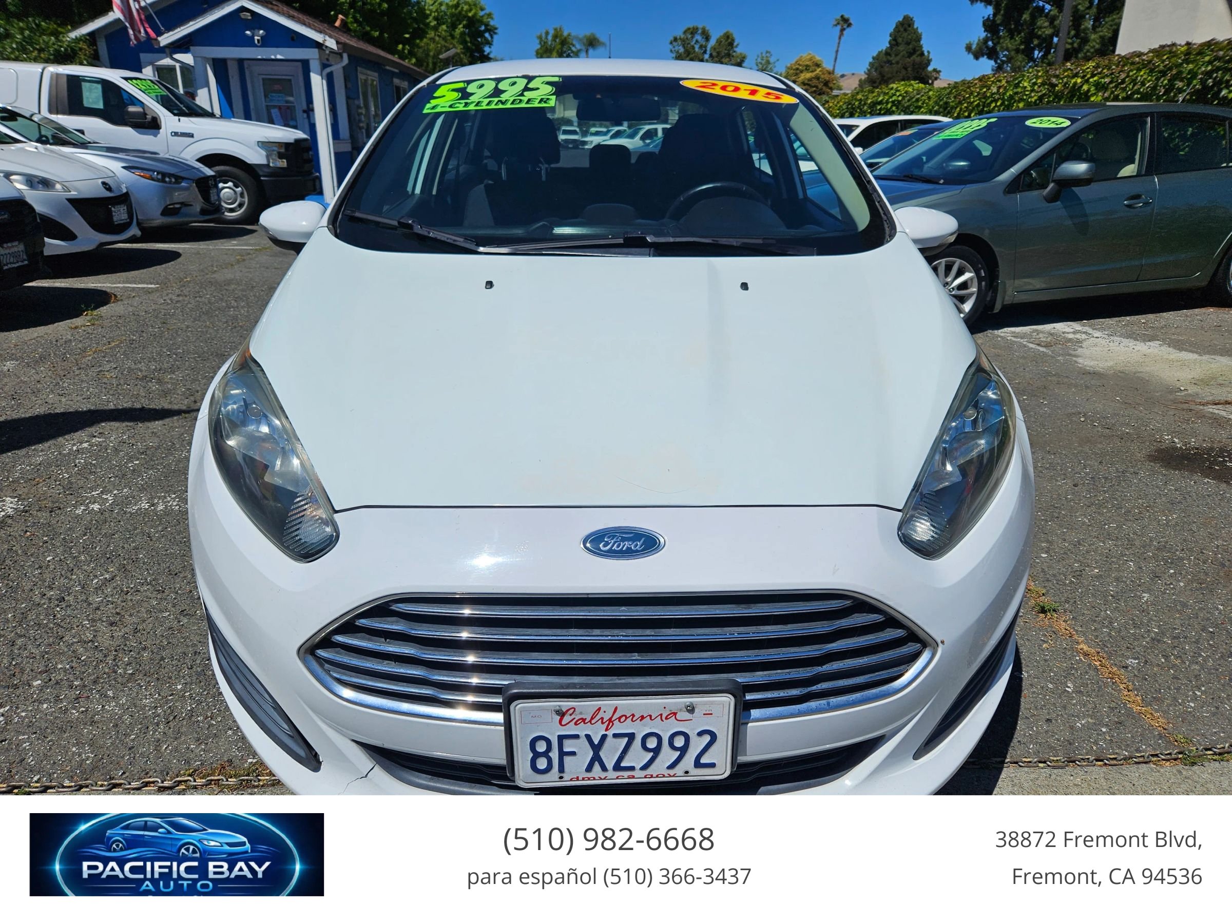 Used 2015 Ford Fiesta SE FWD image 2