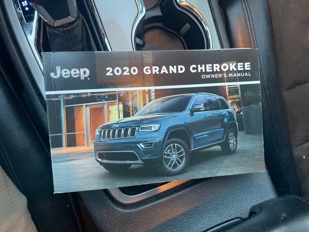 Used 2020 Jeep Grand Cherokee Altitude image 27
