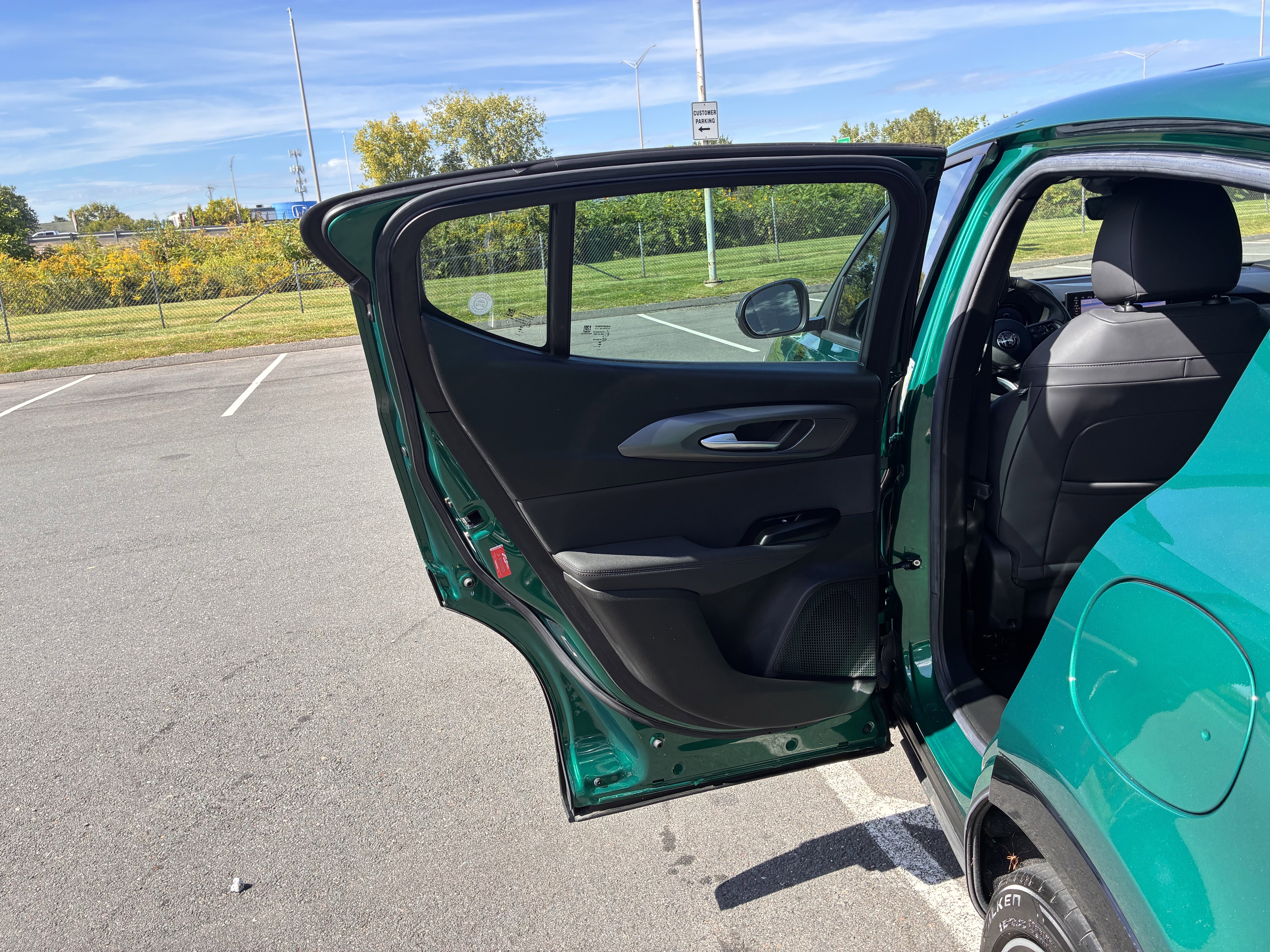 Certified 2024 Alfa Romeo Tonale Ti w/ Premium Interior Package image 27