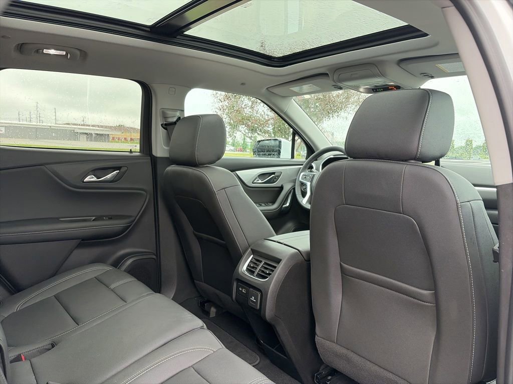 Used 2023 Chevrolet Blazer LT w/ Sound & Technology Package AWD/4WD image 41