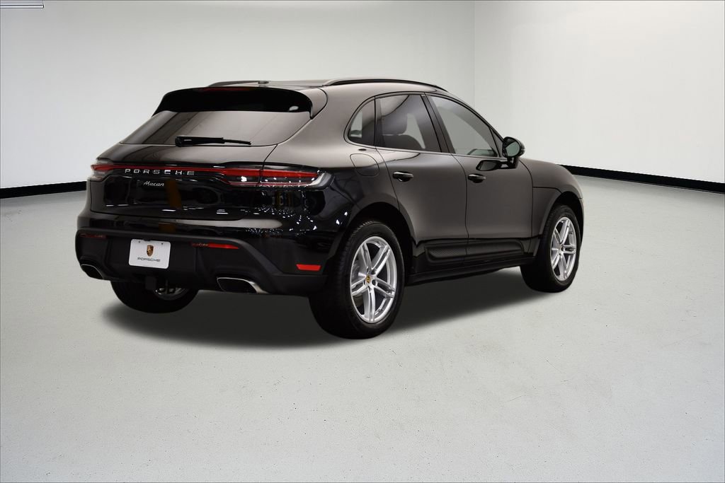 Used 2025 Porsche Macan image 7