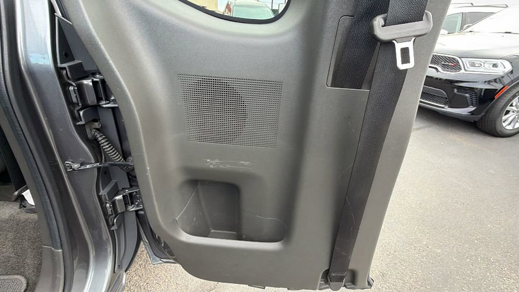 Used 2016 Nissan Frontier PRO-4X image 13