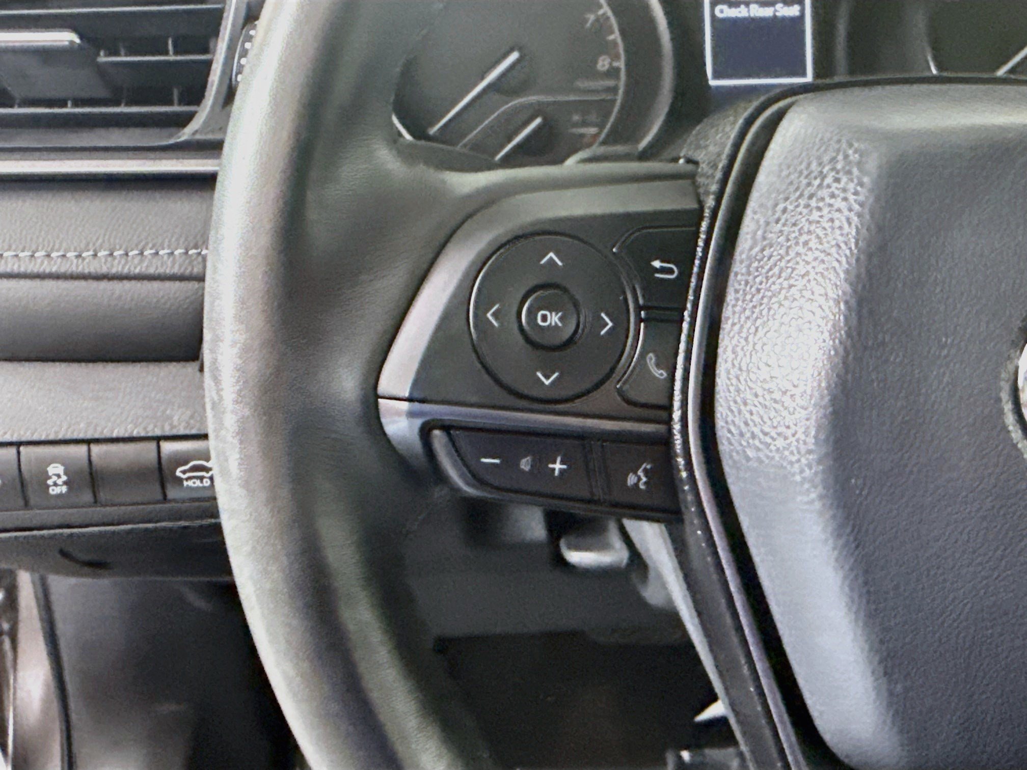 Used 2024 Toyota Camry SE FWD image 14