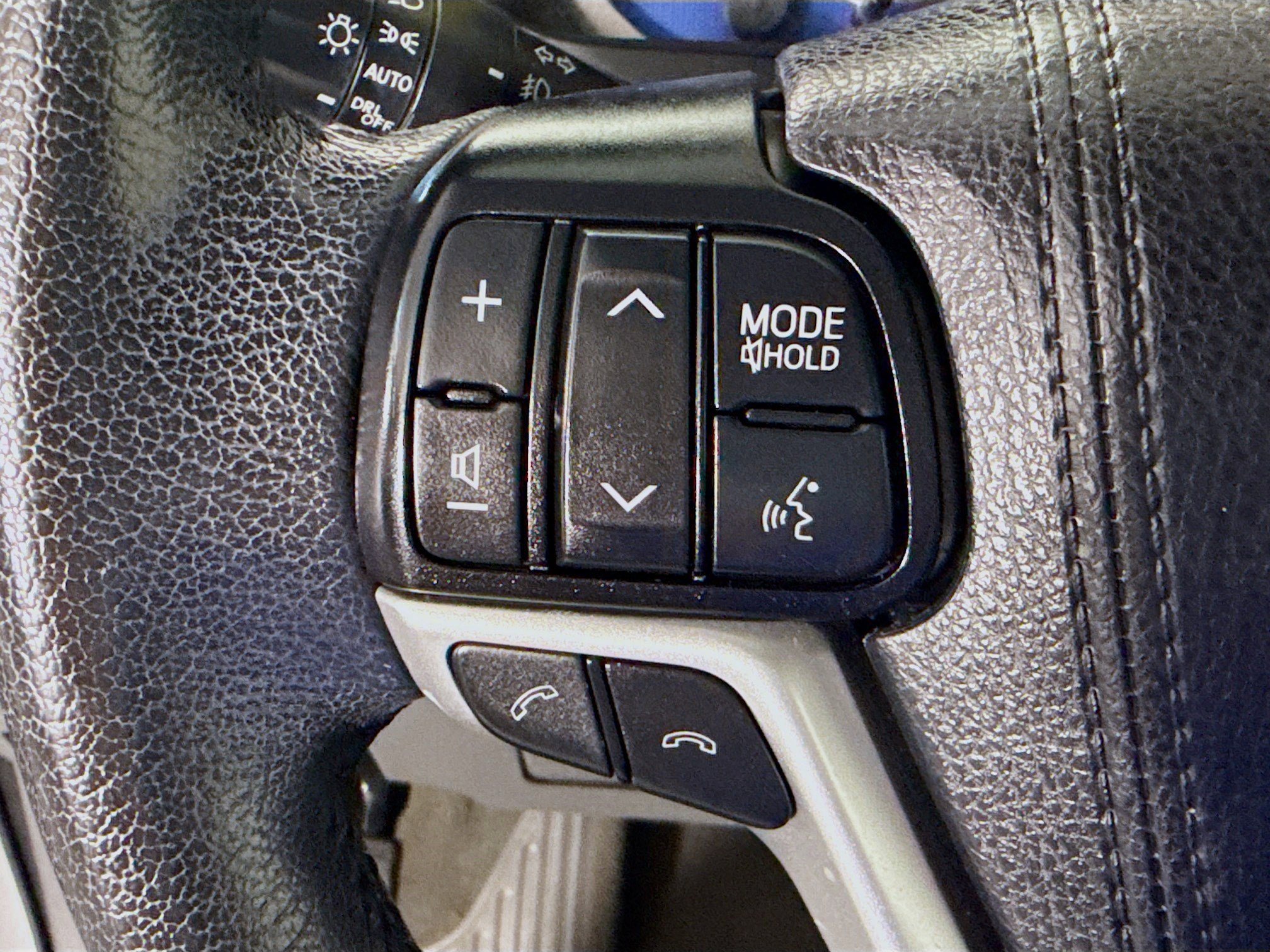 Used 2020 Toyota Sienna XLE FWD image 14