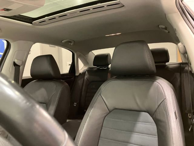 Used 2014 Volkswagen Passat TDI SEL Premium FWD image 27