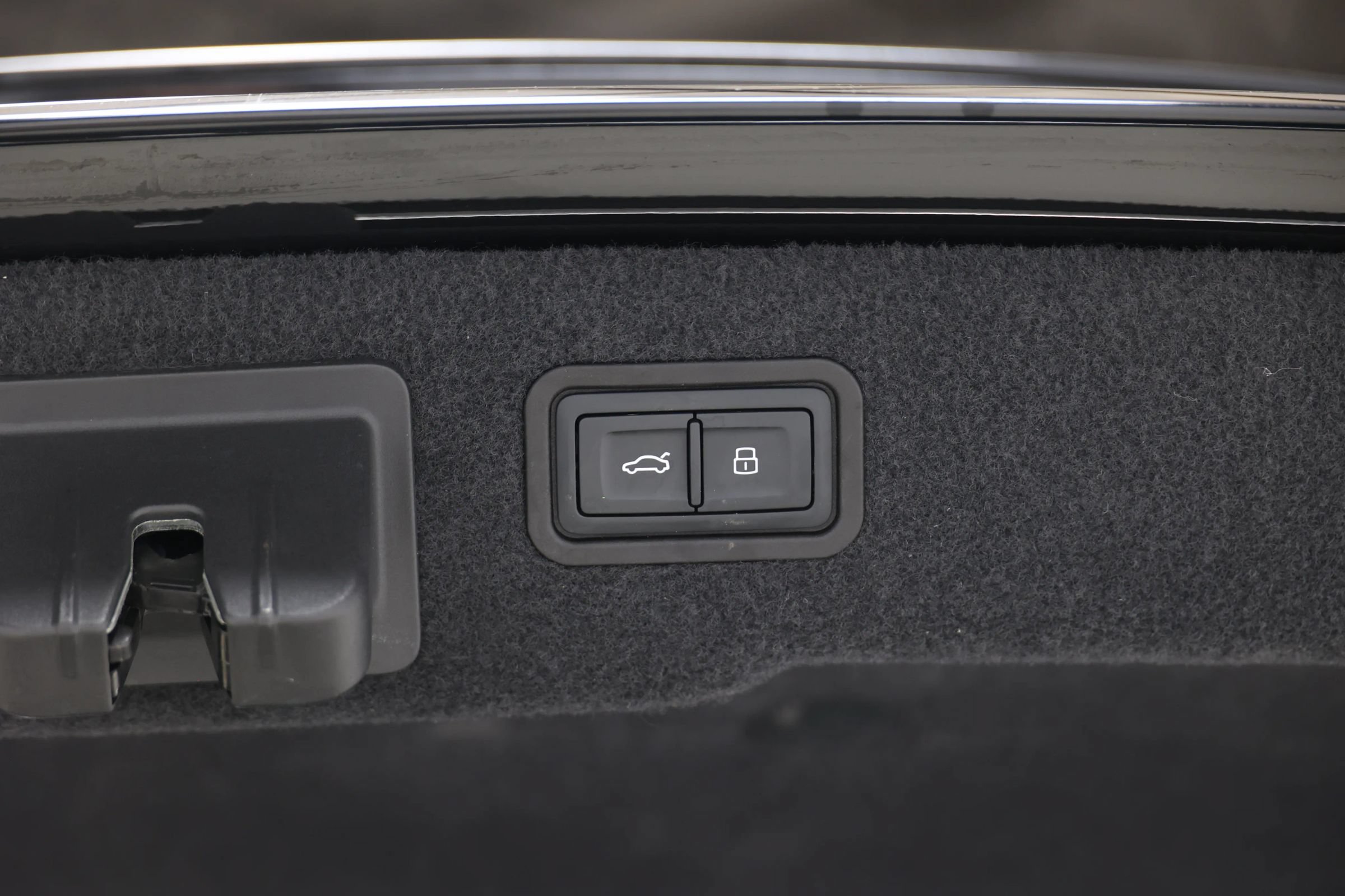 Used 2020 Audi S8 L w/ S8 Executive Package AWD/4WD image 51